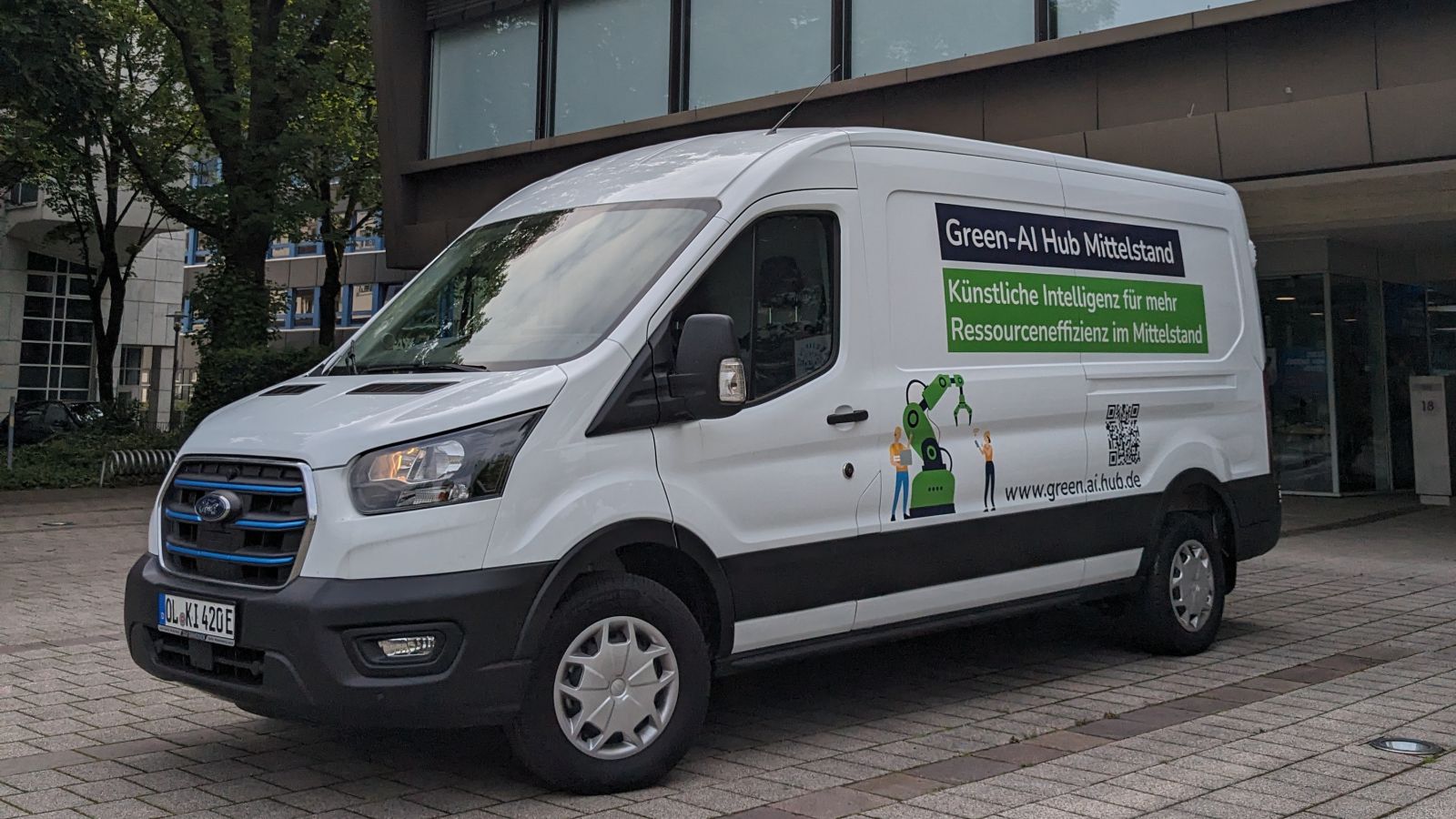 Das Green-AI Hub Mobil beim DigiDay 2024 in Hagen