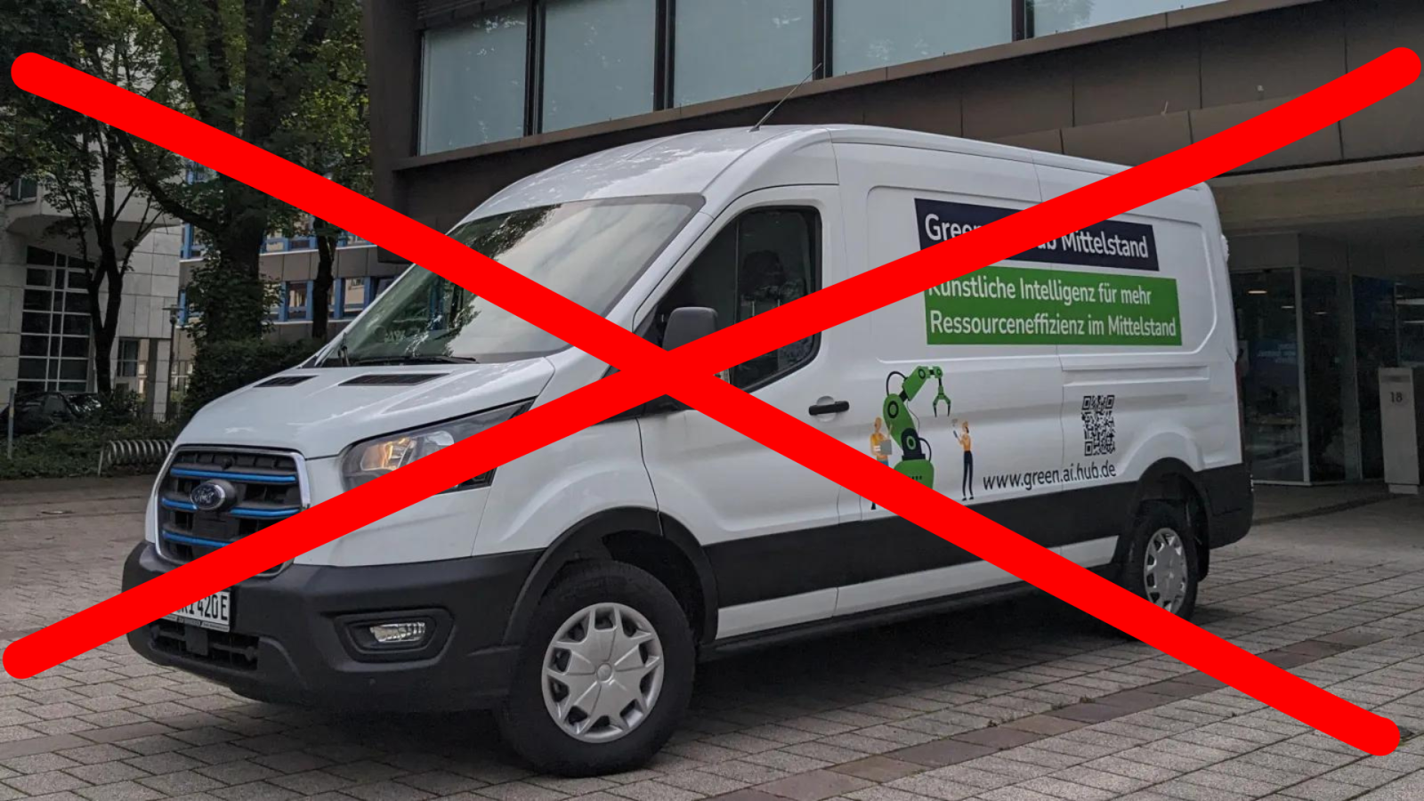 Das Bild zeigt das durchgestrichene Green-AI Hub Mobil